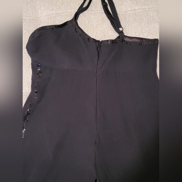Express black silk tank top w/ black sequin detail - Xsmall - EUC - Picture 8 of 12